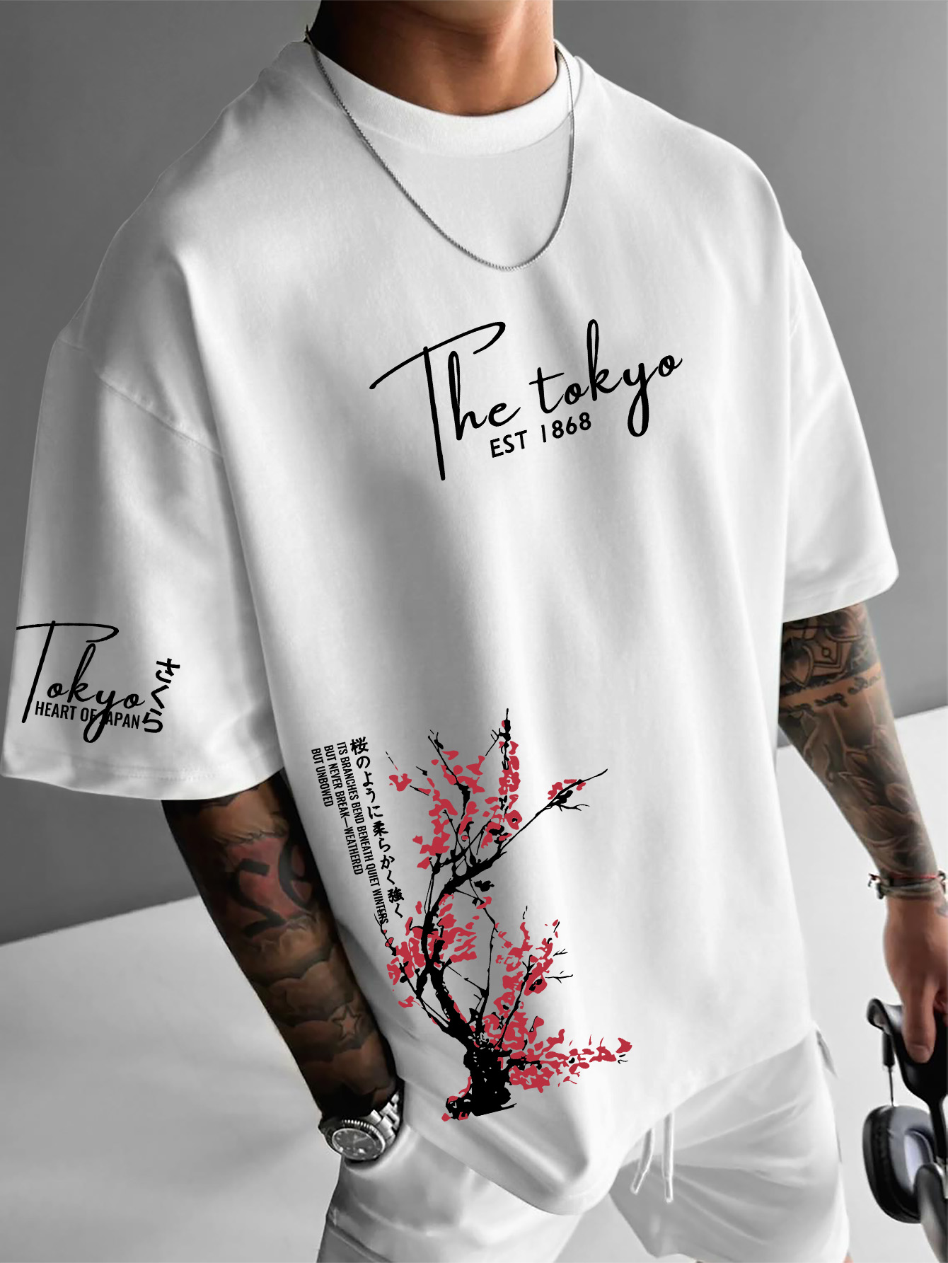 Tokyo EST 1868 Cherry Blossom  - Street Fashion Shibuya 评论和价格