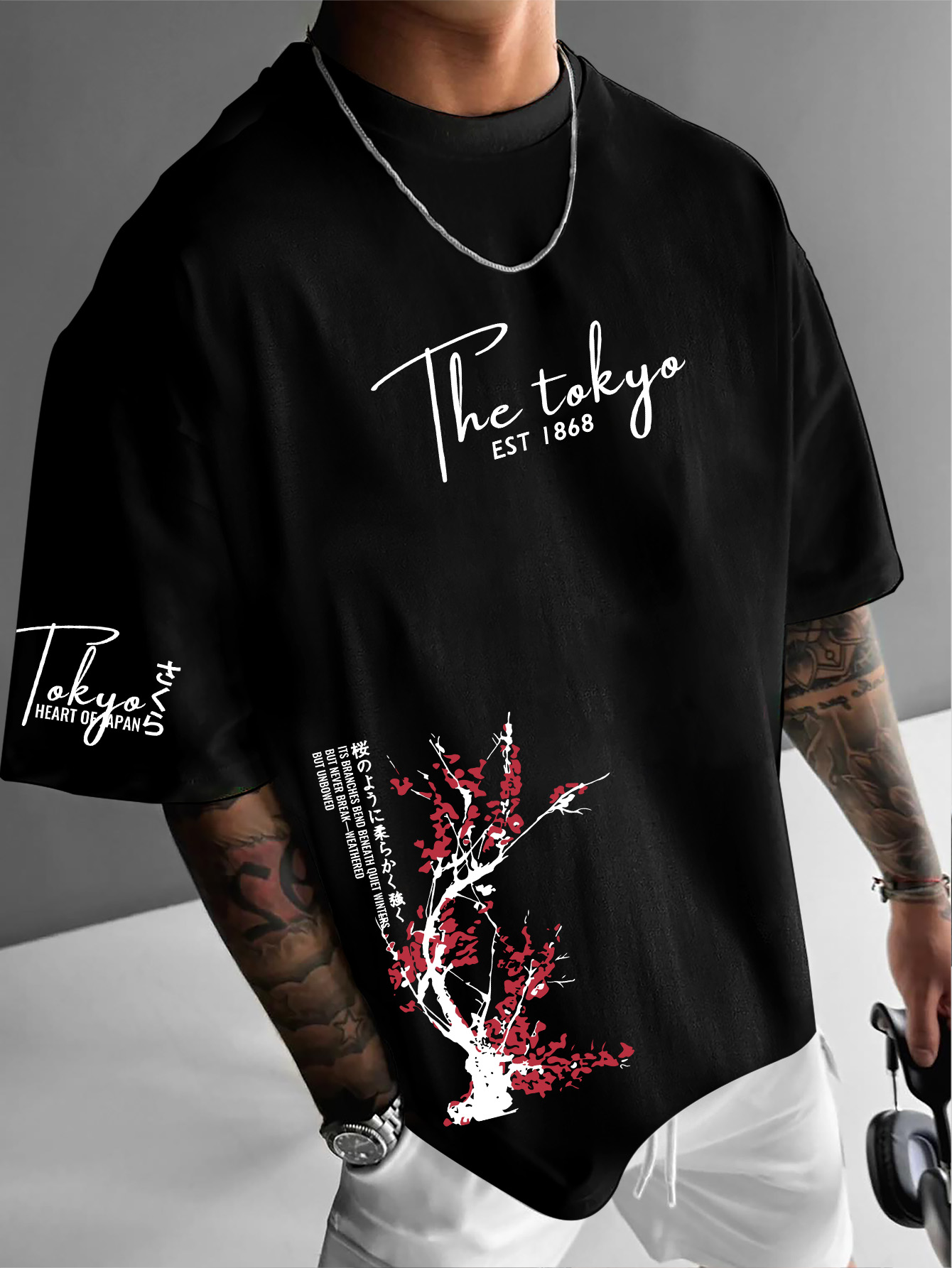 Tokyo EST 1868 Cherry Blossom  - Street Fashion Shibuya 评论和价格